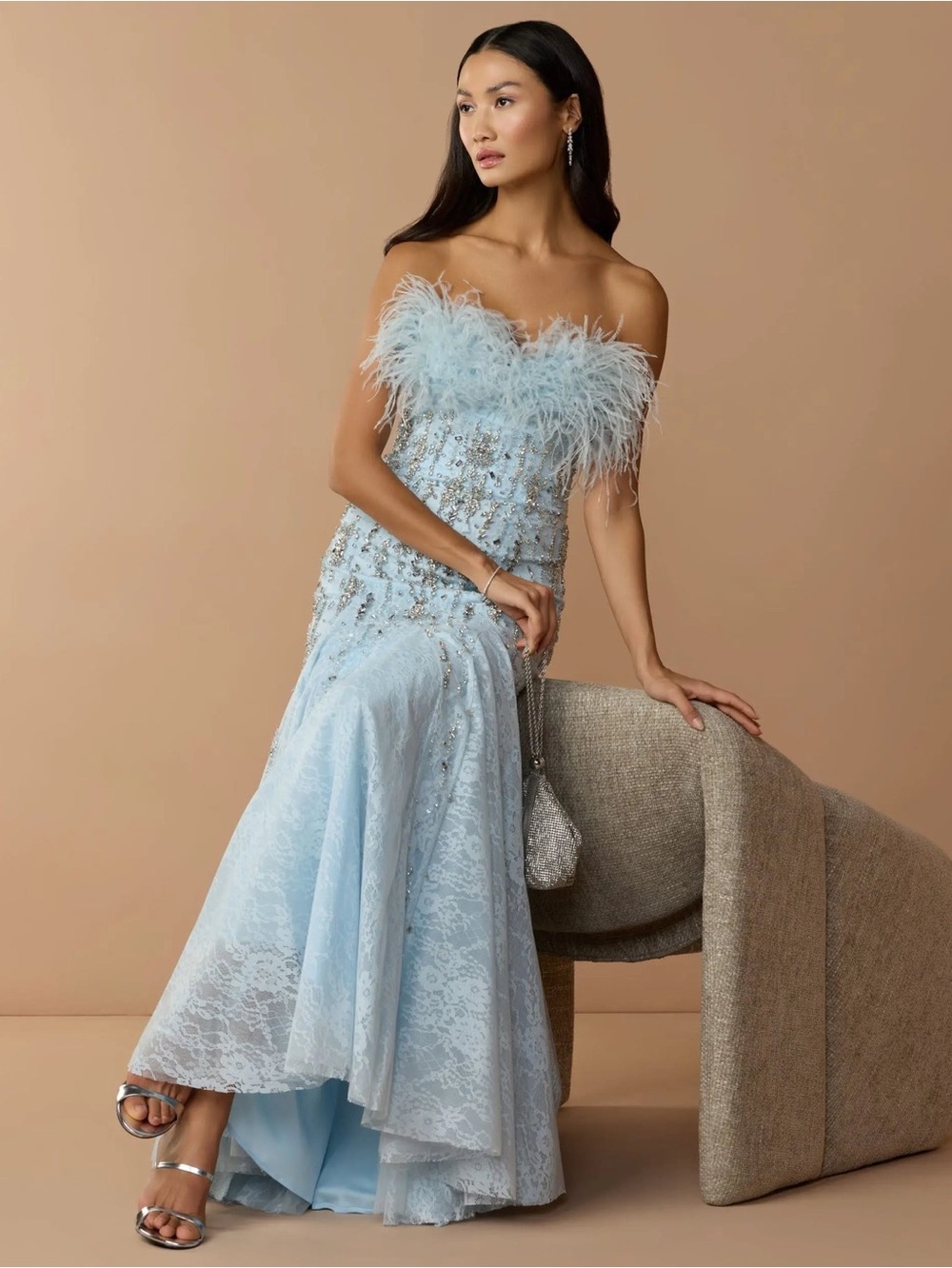 MAC DUGGAL COLLECTION Blue Feather Embellished Strapless Mermaid Gown Dress